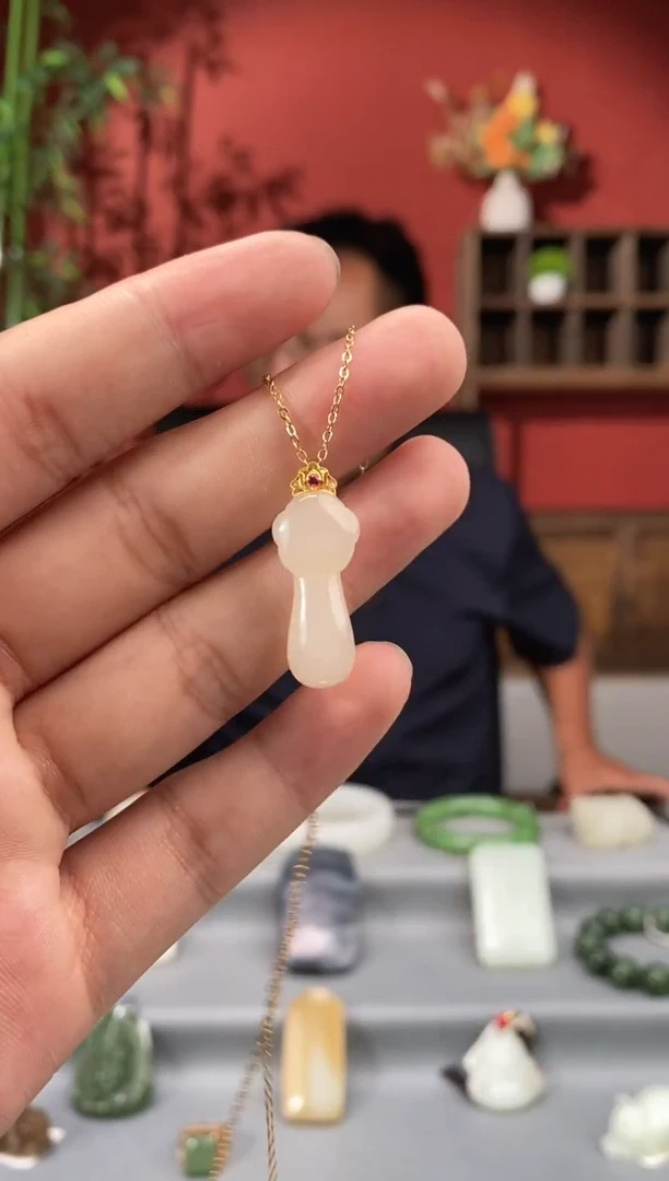 和田玉未镶嵌吊坠(不含链)1