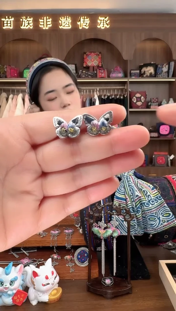【闪购商品】织绣扶光苗绣传承186