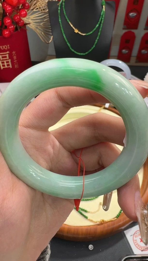 【闪购商品】翡翠手镯未镶嵌手镯
