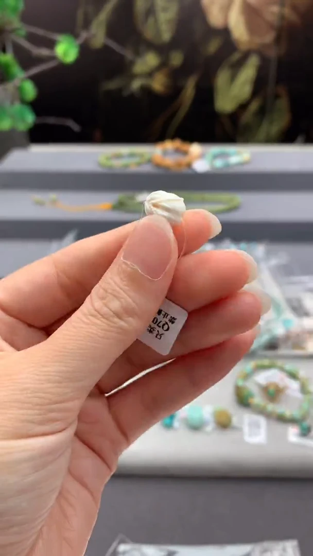 未镶嵌单珠南红玛瑙Q551