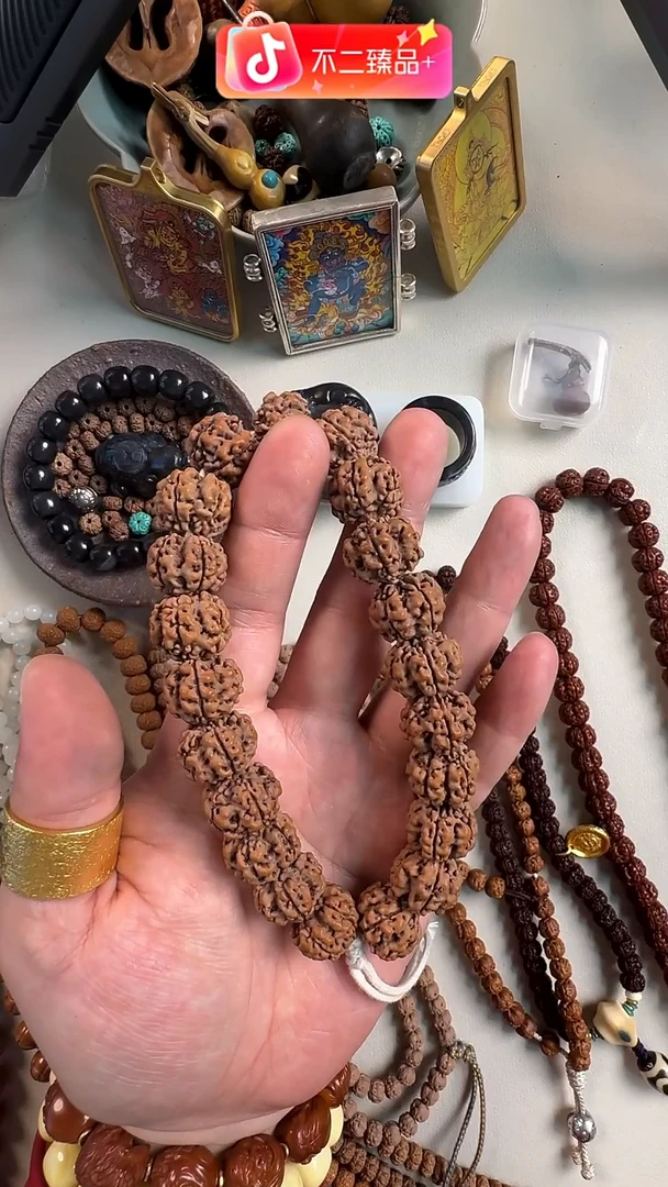 吊坠金刚菩提红方印手持