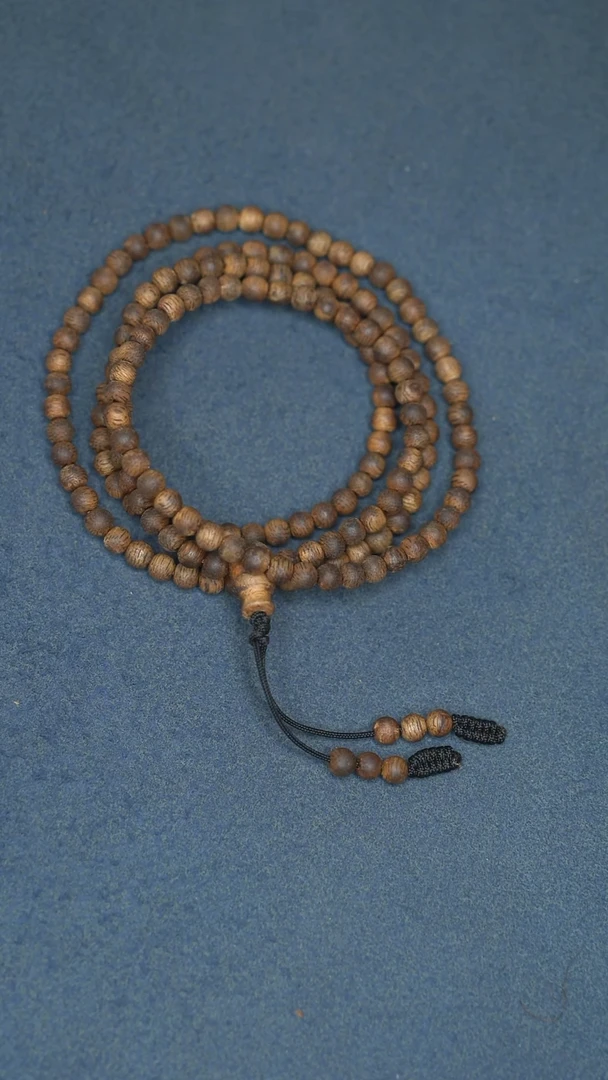 沉香手串海南莺歌绿棋多圈圆珠