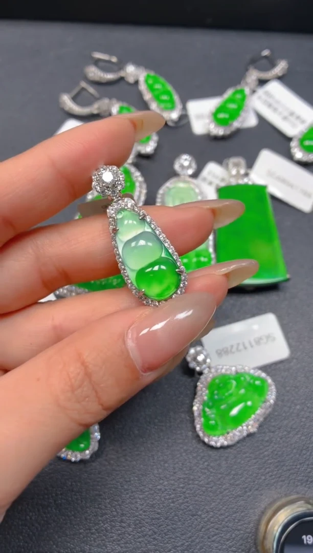 吊坠(不含链)银S925镶嵌翡翠1