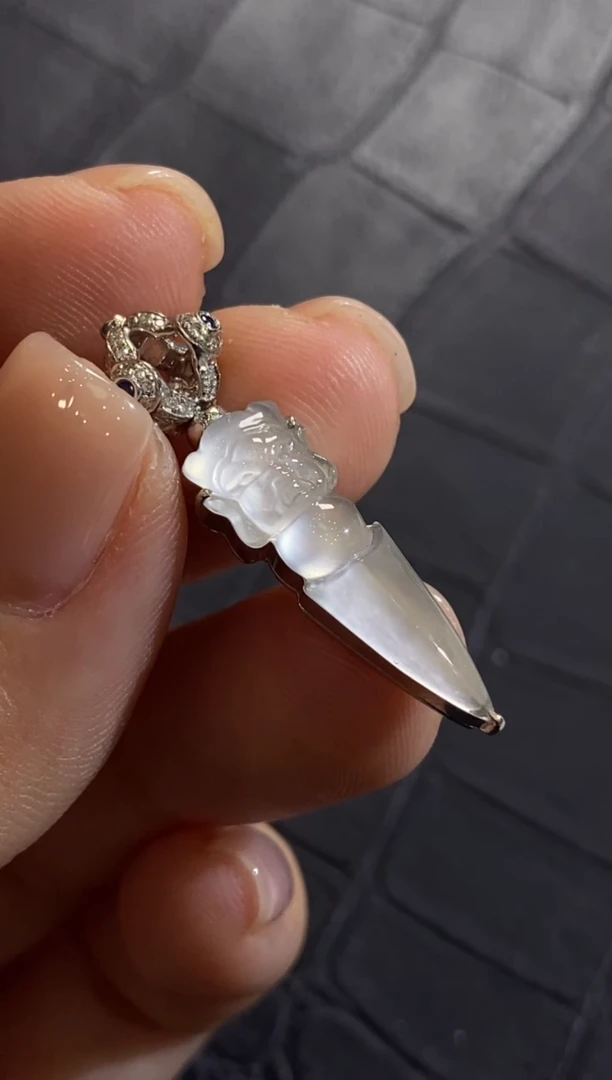 翡翠18K金镶嵌颈饰收到货48小时鉴赏期（超时不退不换）