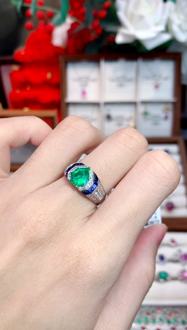 18K金镶嵌戒指祖母绿1.39ct/天然宝石/七天无理由