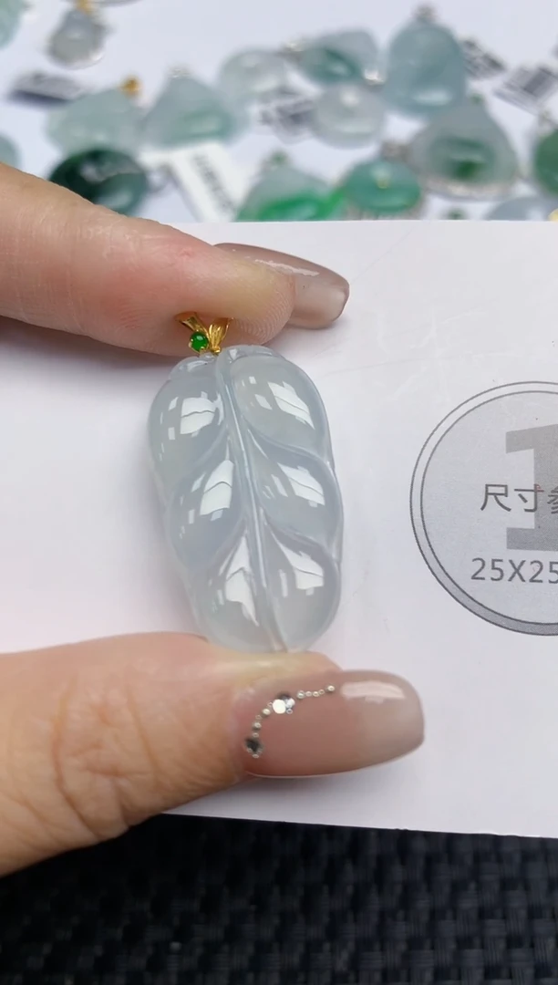 颈饰18K金镶嵌翡翠天然缅甸A货翡翠百元以上9元证书费自理