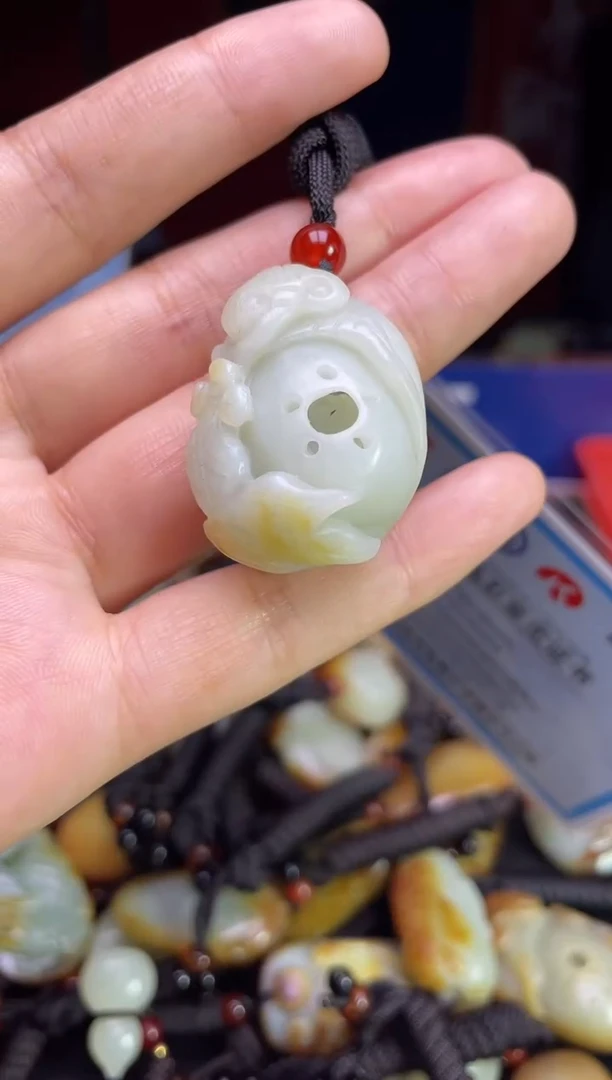 颈饰未镶嵌和田玉13