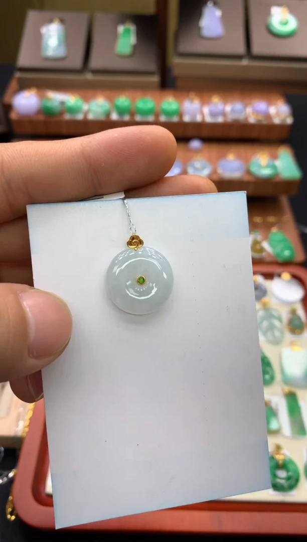 吊坠(不含链)18K金镶嵌翡翠平安扣