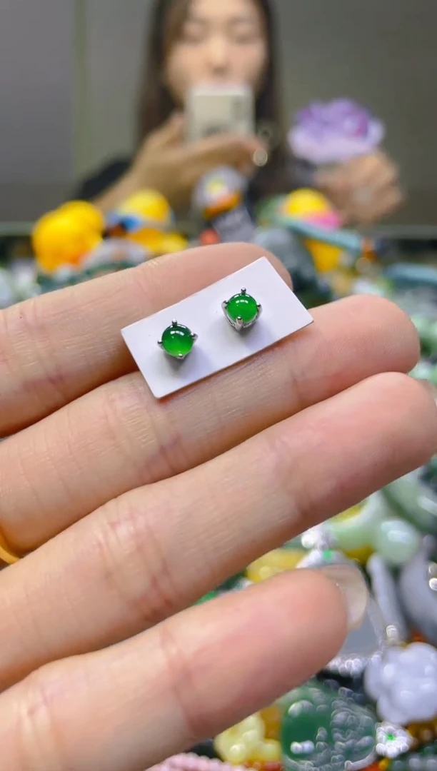 翡翠未镶嵌颈饰/N/翡翠A货，一件也可是批发价