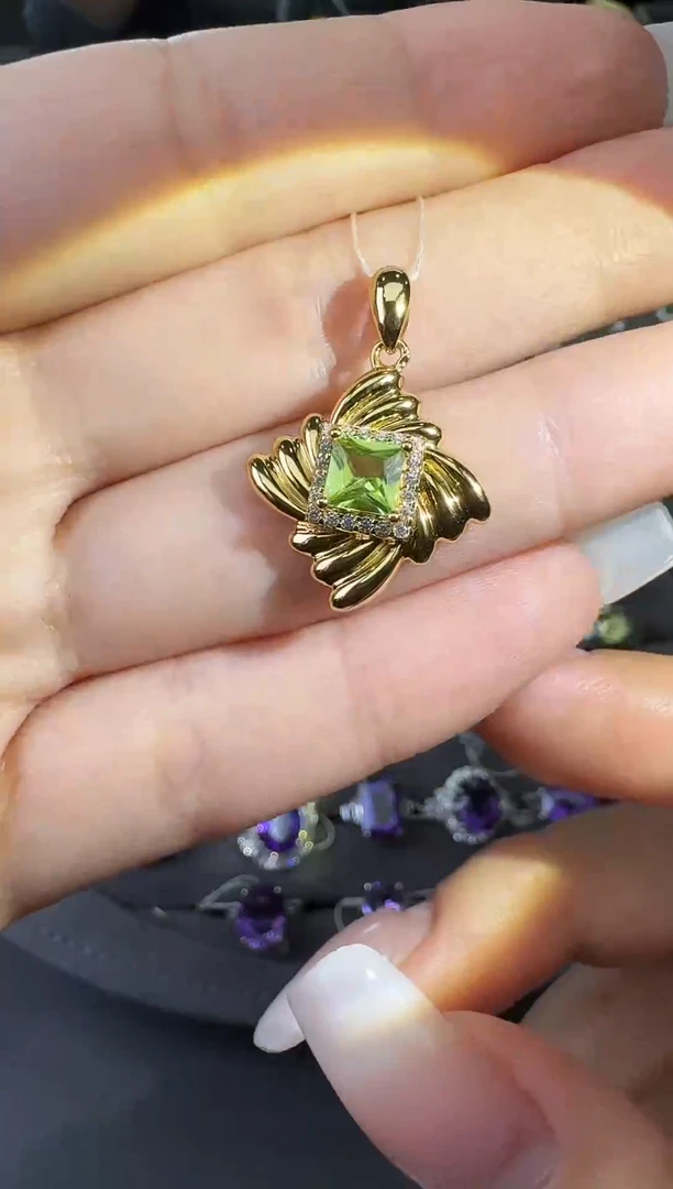 颈饰银S925镶嵌水晶.