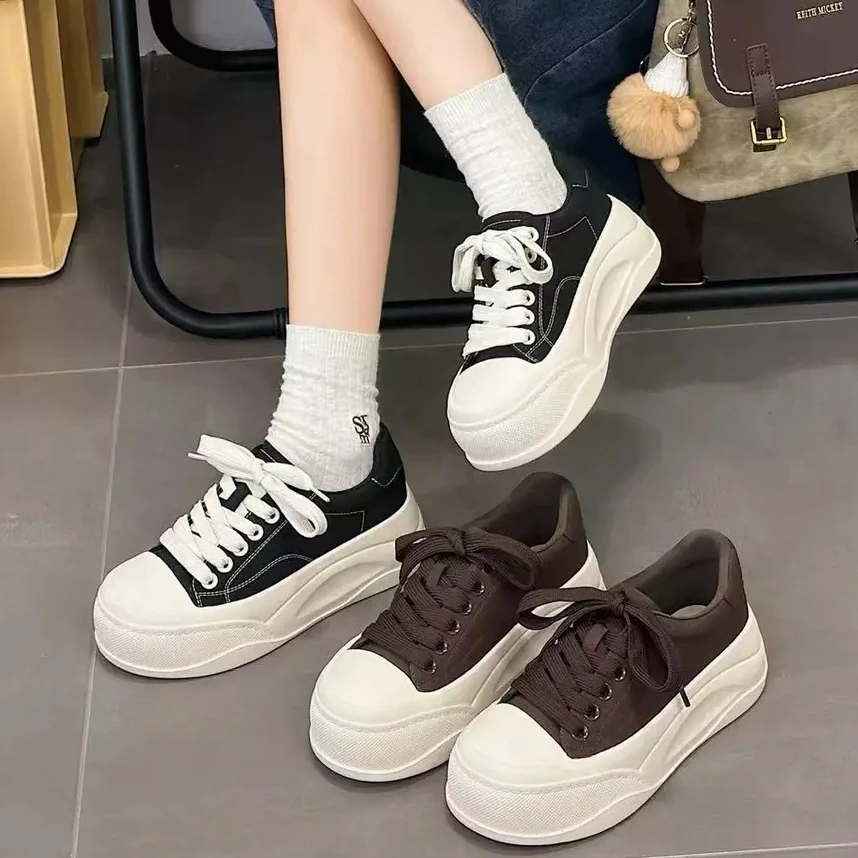 有意思思女鞋“万金油”韩版运动时尚鞋子女款秋冬百搭厚底板鞋同款