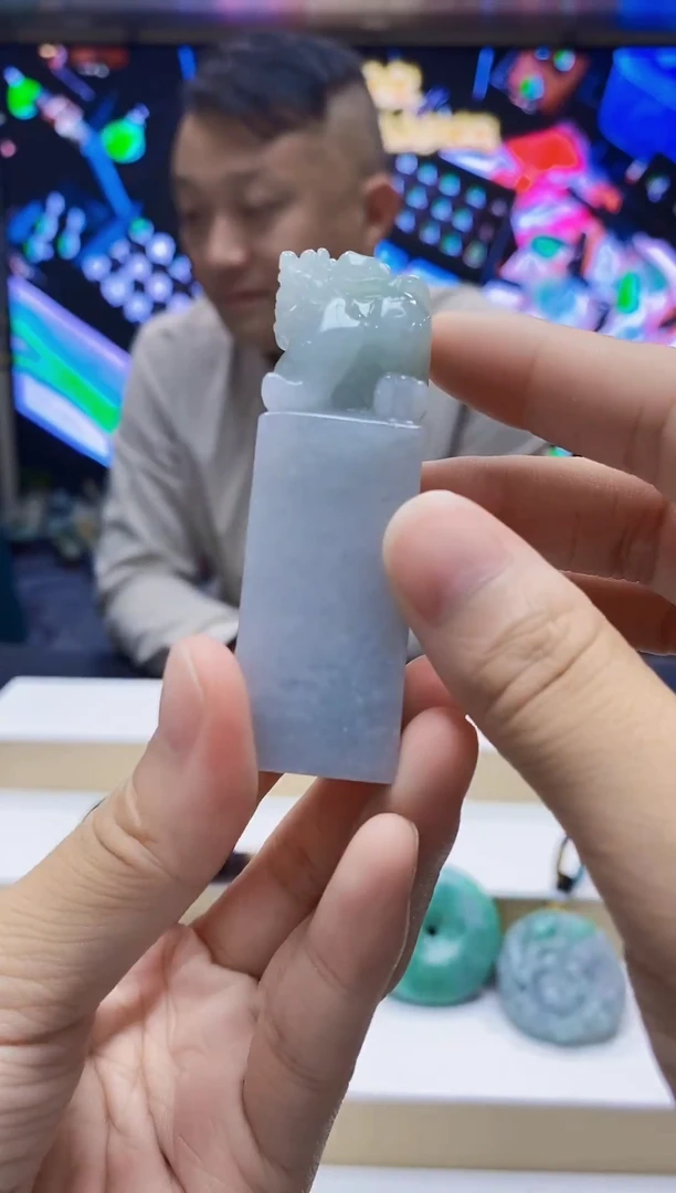 未镶嵌定制翡翠-毛货挂件5