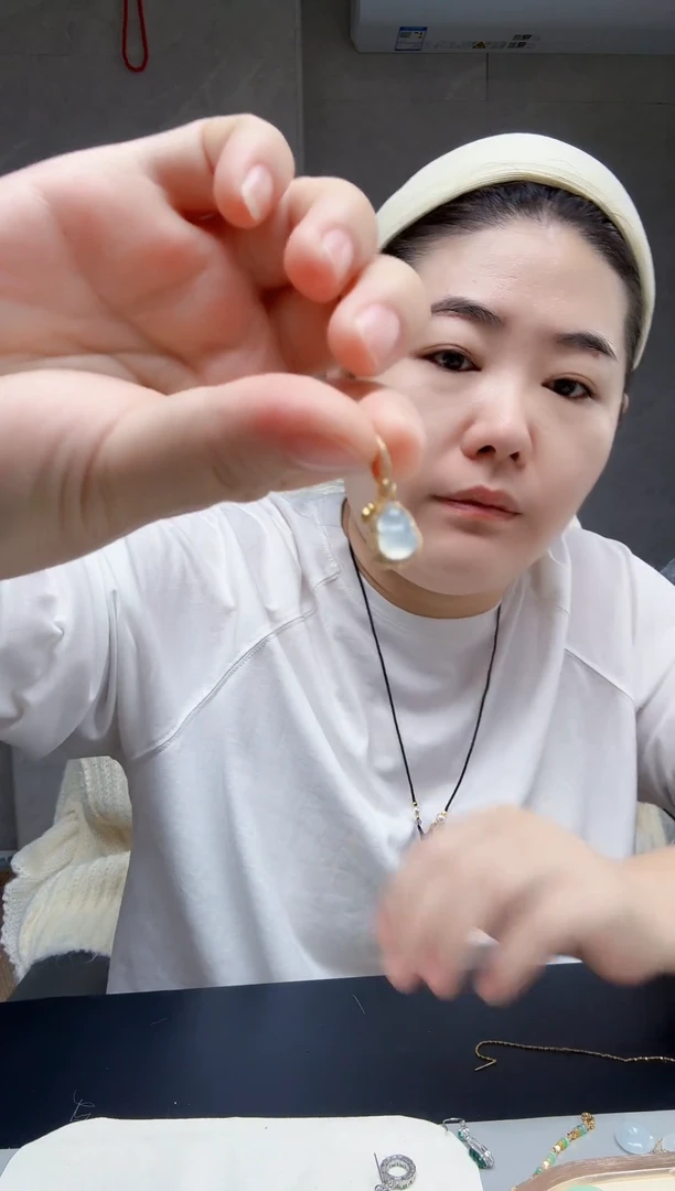 颈饰银S925镶嵌翡翠翡翠葫芦