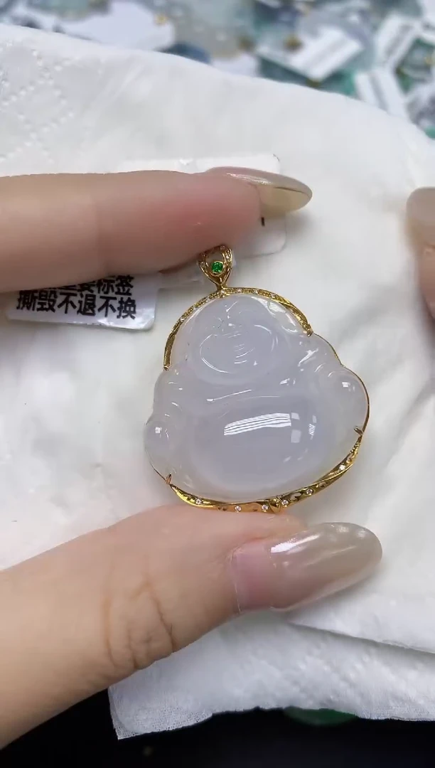 翡翠18K金镶嵌颈饰天然缅甸翡翠A货