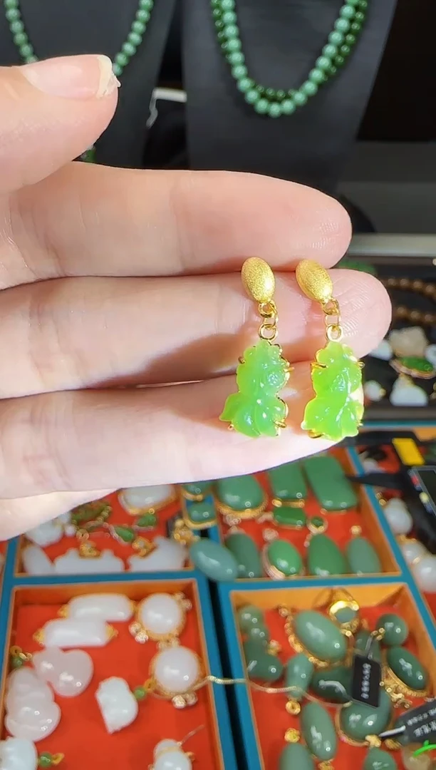 银S925镶嵌和田玉耳饰1