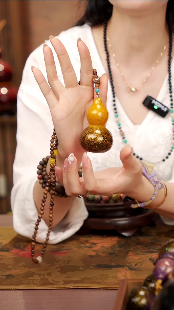 181易林大漆脖挂小葫芦---158