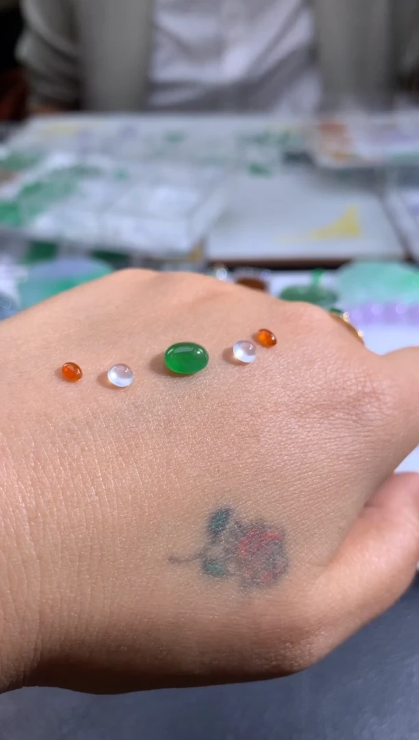 未镶嵌定制翡翠?***o翡翠