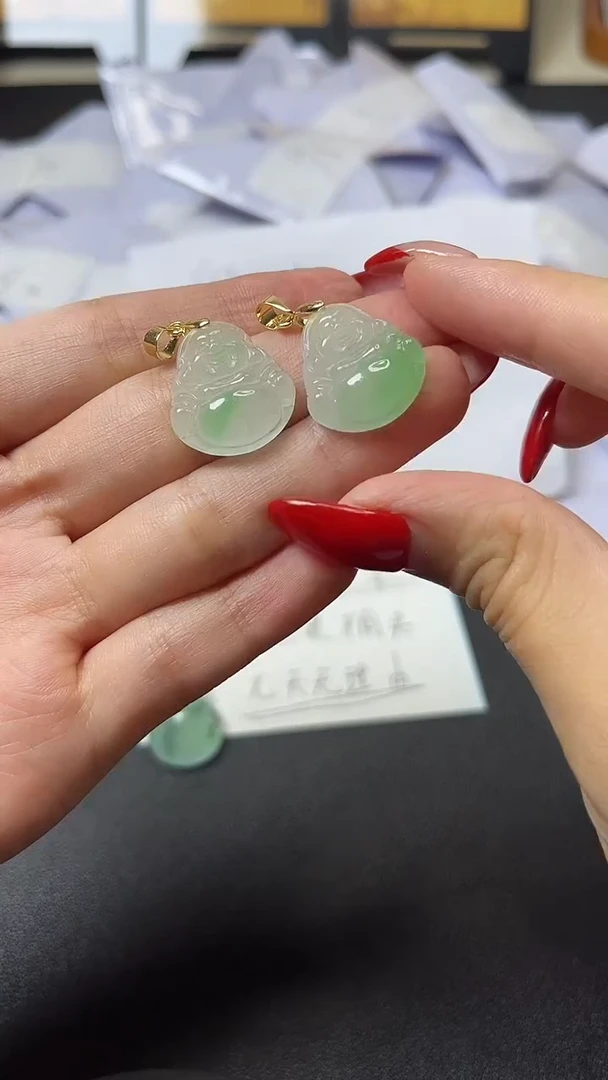 时尚女士精品吊坠