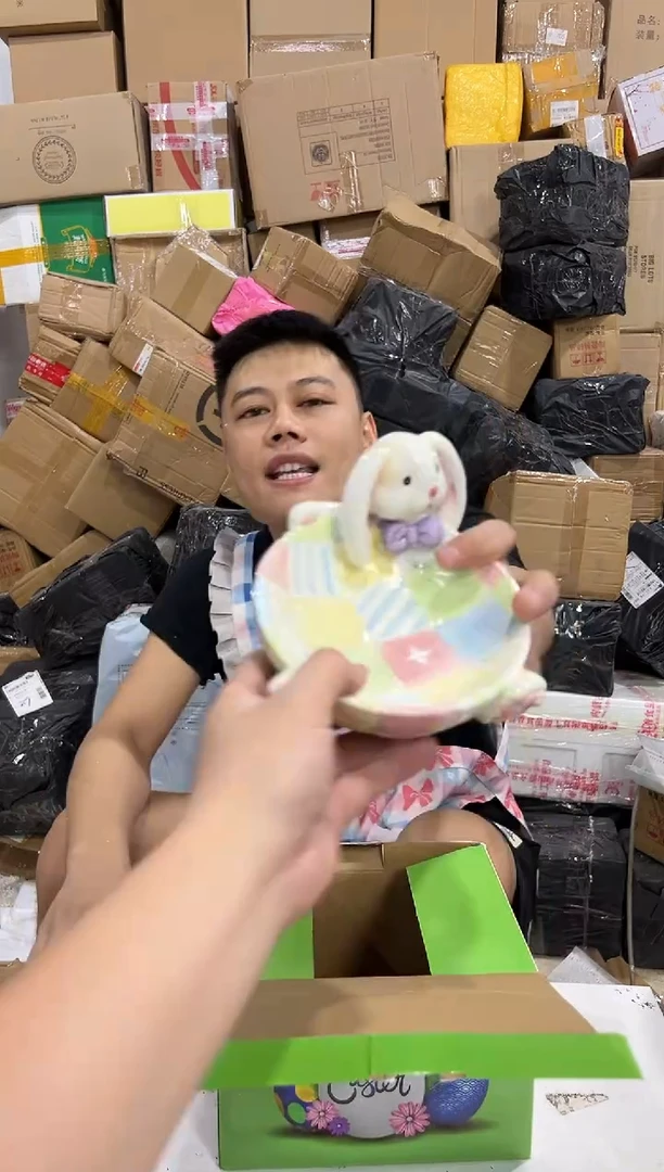 瓷片绿色原盒兔子碗