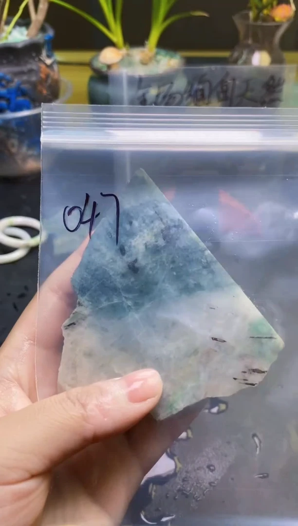 翡翠未镶嵌颈饰天然翡翠049