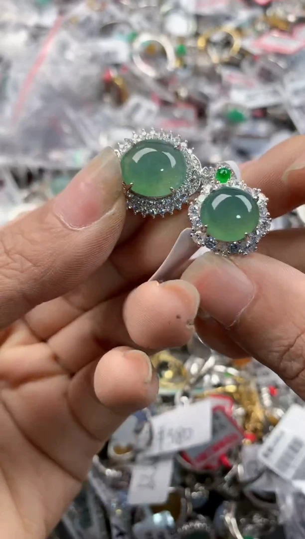 银S925镶嵌戒指翡翠888      6