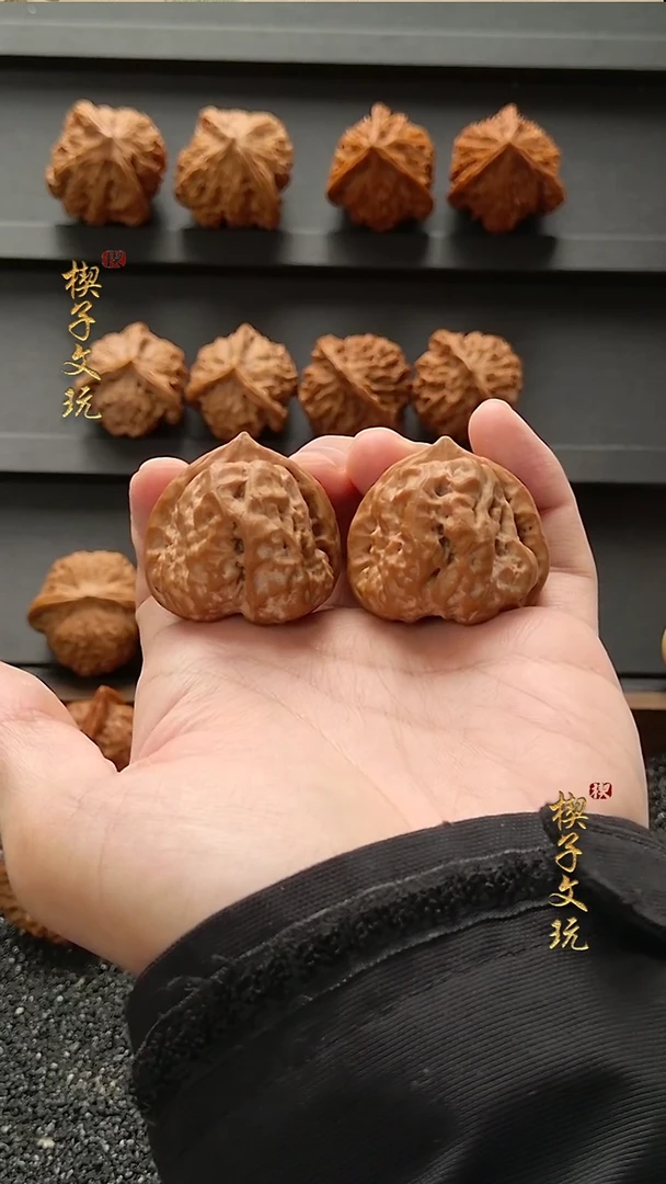 把件文玩核桃全品三角蛙边38 肚40（四开背）