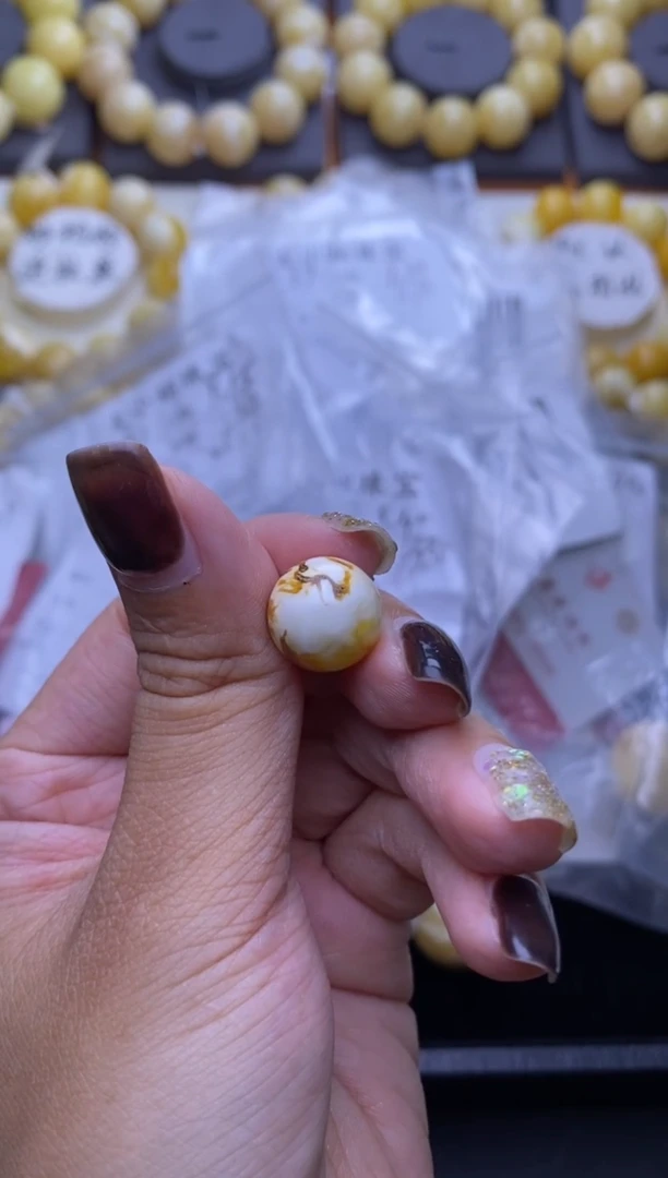 裸石琥珀未镶嵌大小姐珠宝64