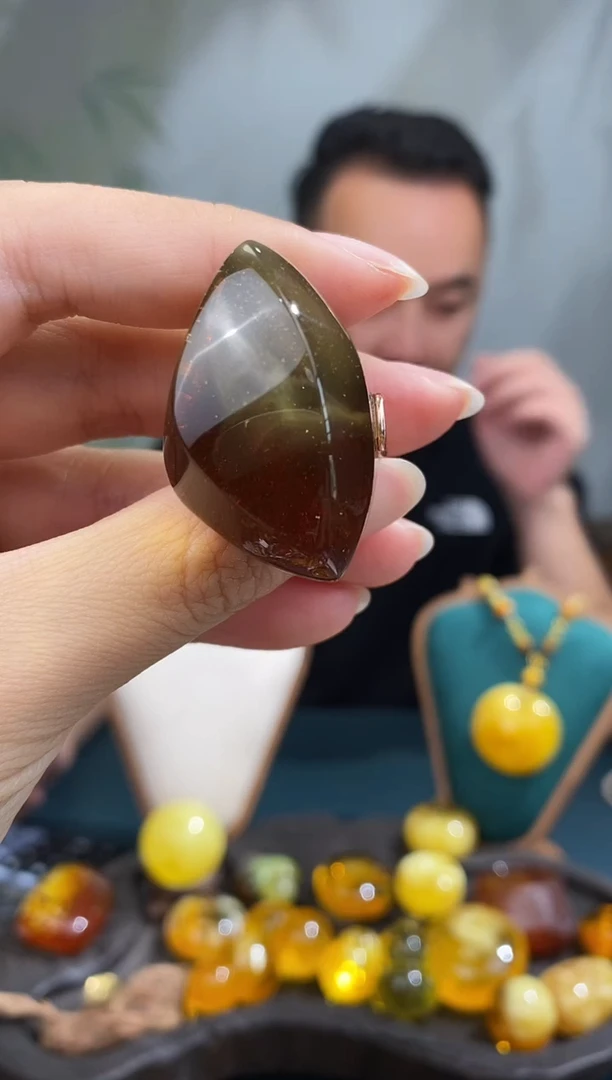 裸石琥珀未镶嵌H****?基地发货 一物一证 顺丰包邮