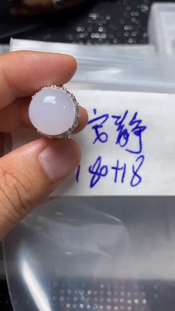 定制翡翠未镶嵌天然缅甸翡翠A货