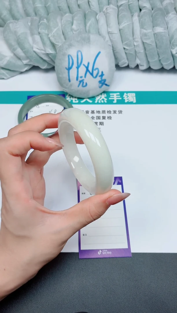 未镶嵌手镯和田玉6/56