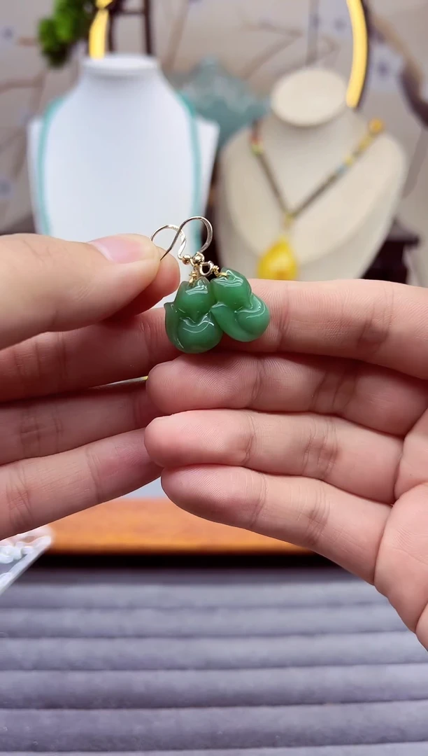 【闪购商品】和田玉耳饰14K金镶嵌e316`````