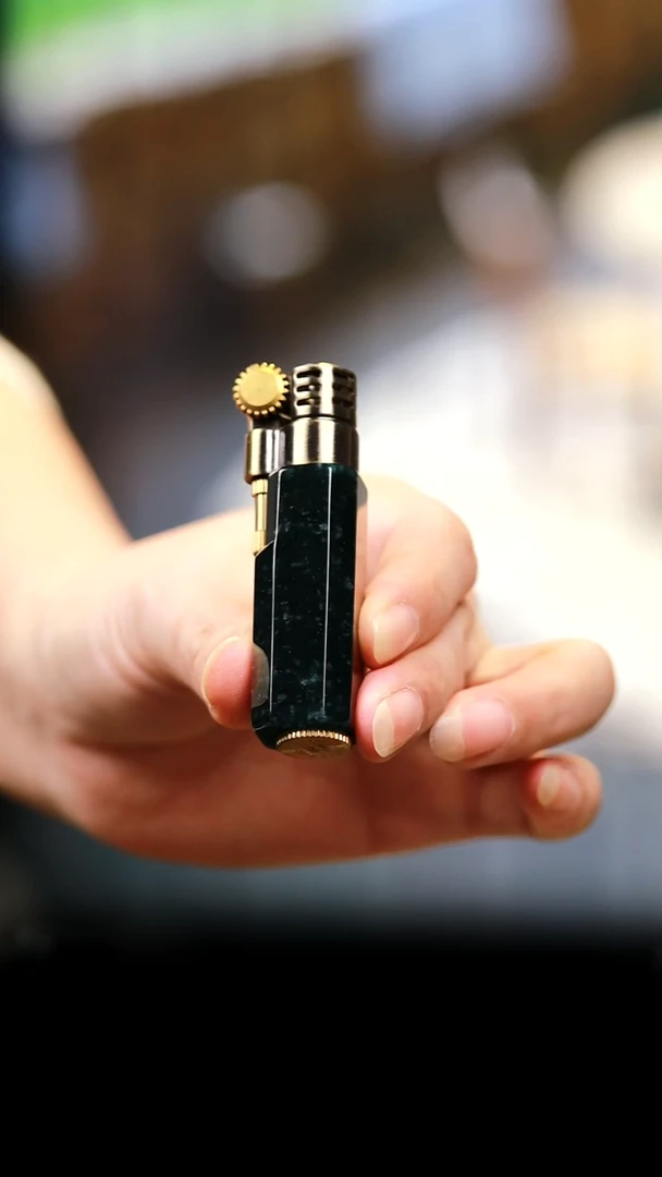 未镶嵌摆件翡翠打火机