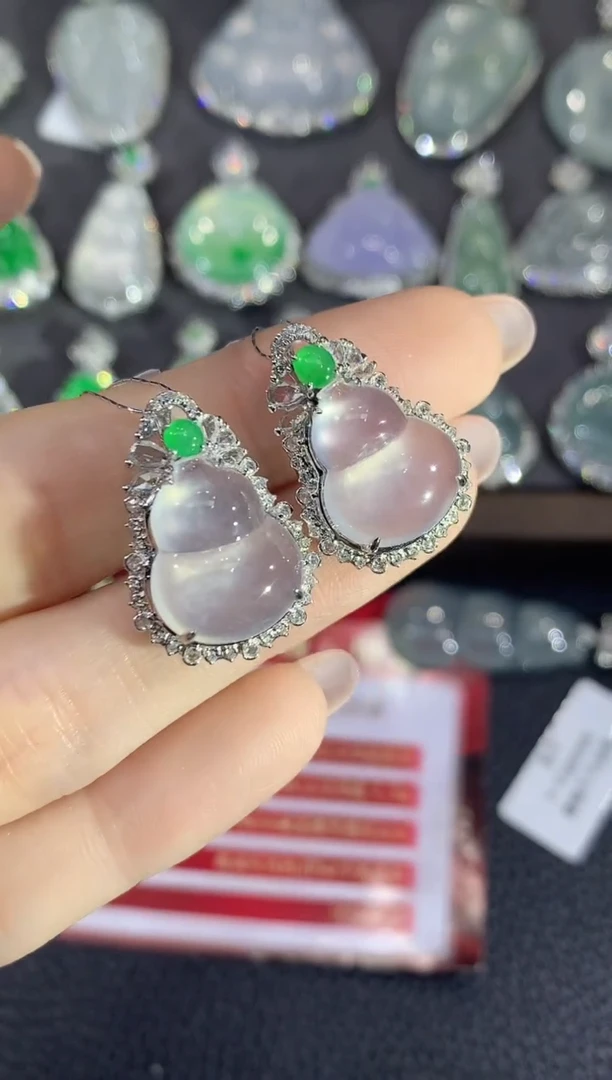 吊坠(不含链)18K金镶嵌翡翠A58翡翠多样性发一件