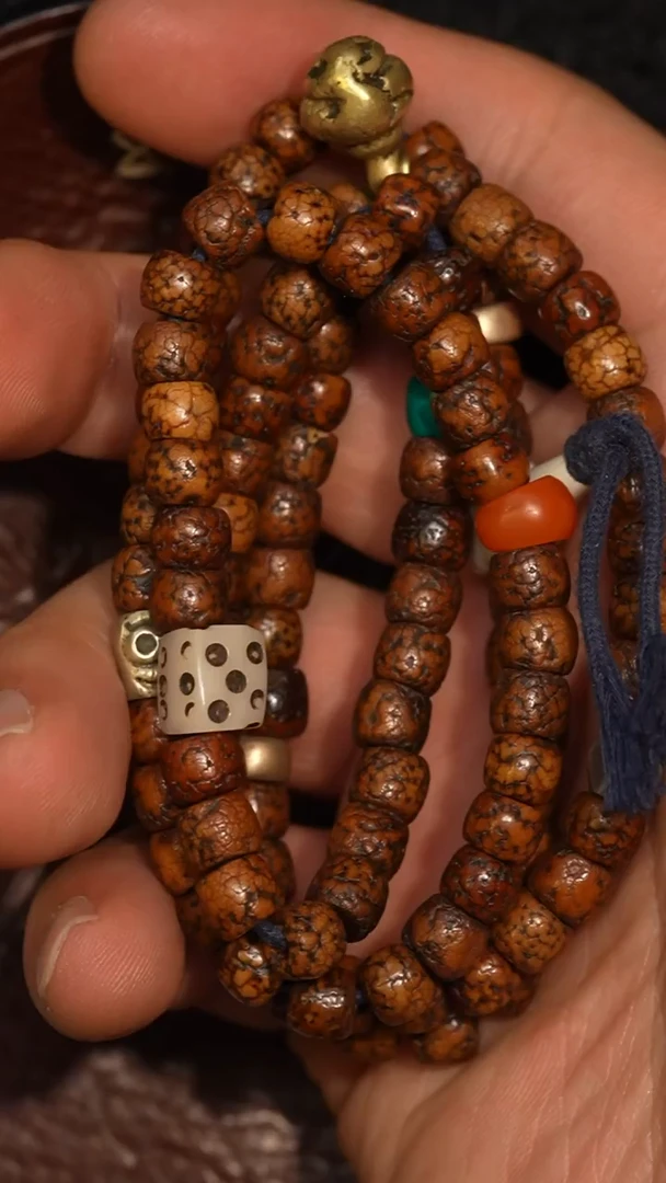 冲赛康胡子哥，藏传念珠240