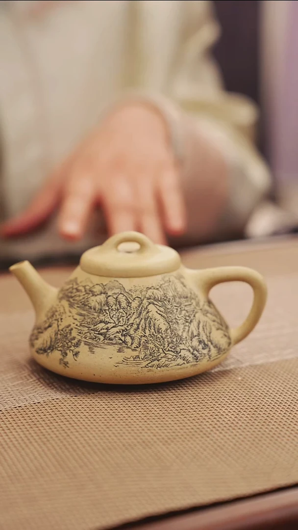 原矿段泥石瓢紫砂壶15