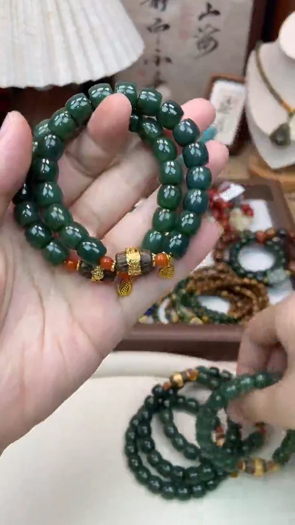 手饰和田玉未镶嵌374