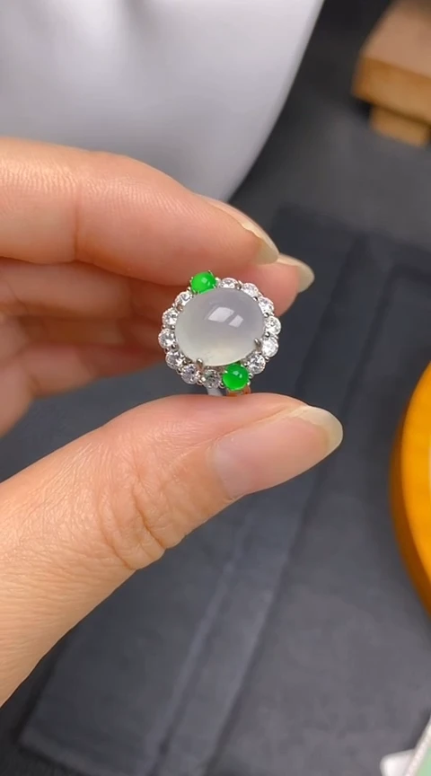 翡翠戒指银S925镶嵌蛋面