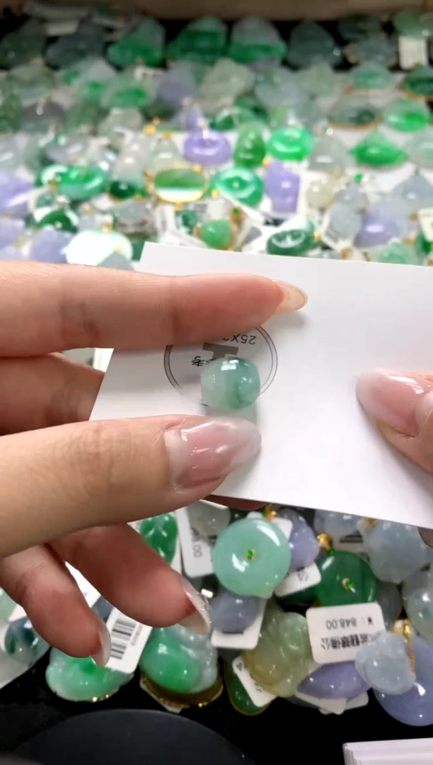 颈饰未镶嵌翡翠1111111111111111