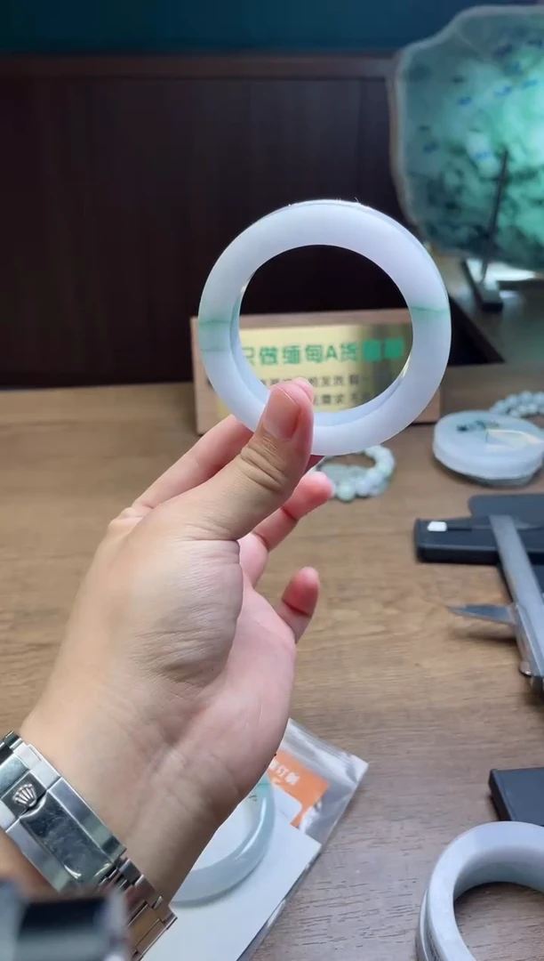 未镶嵌手镯定制翡翠铭定制