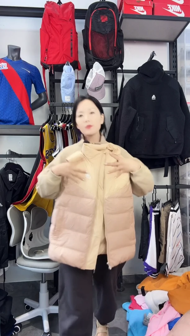 518   ·编码 瑕疵款直播间过款为准 尺码·155 S