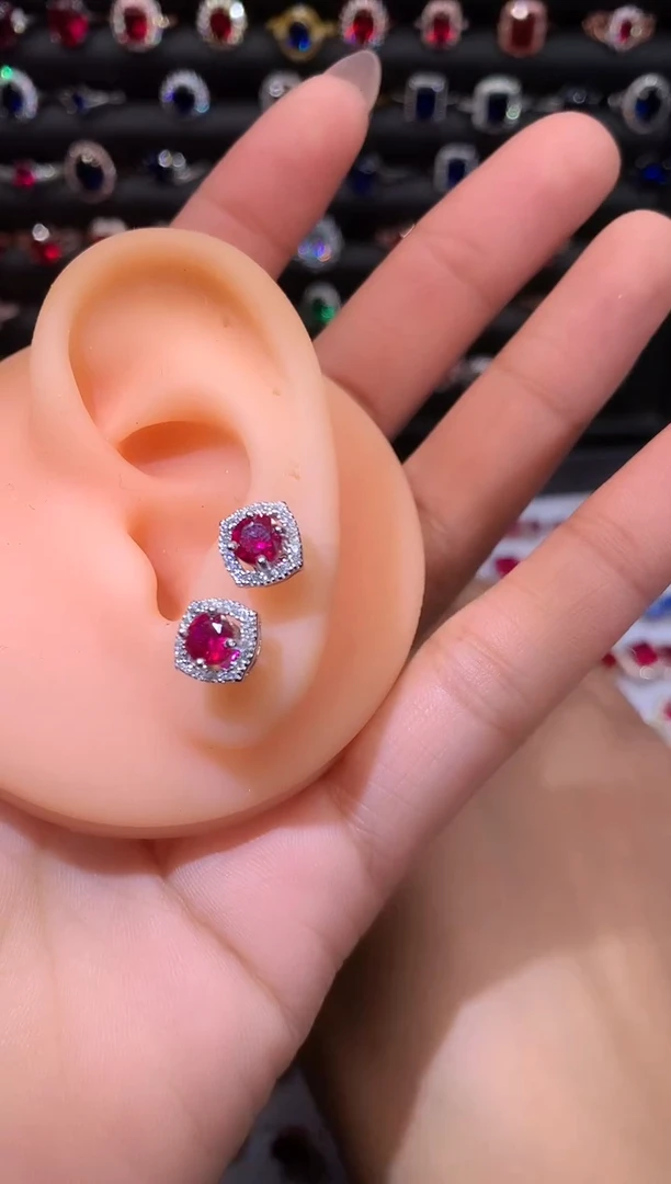 【闪购商品】红宝石耳饰银S925镶嵌1