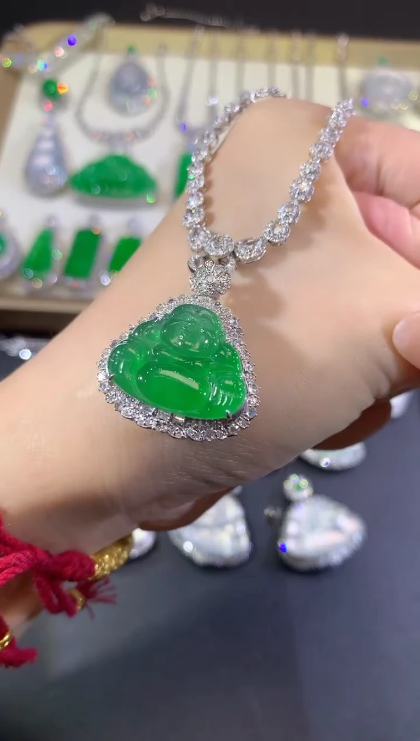 吊坠(不含链)18K金镶嵌翡翠68-佛公（不含链扣