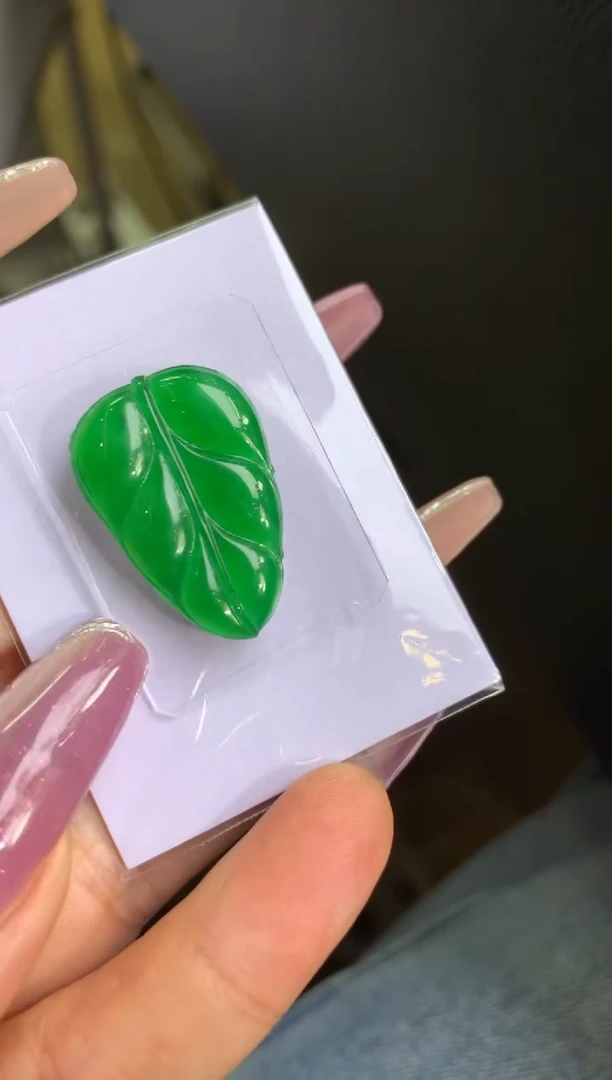 未镶嵌定制翡翠粉**云翡翠