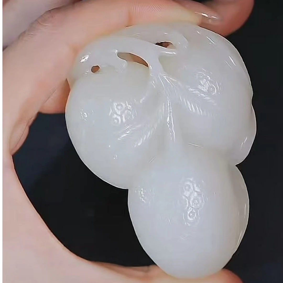 清代和田玉荔枝 1