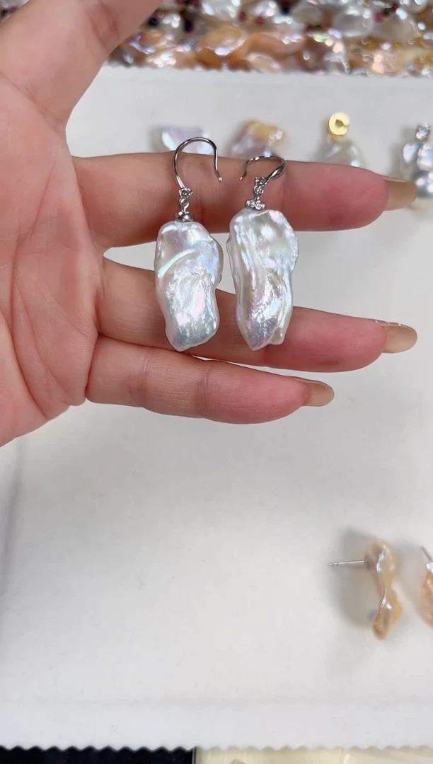 银S925镶嵌淡水珍珠耳饰✨***?巴洛克