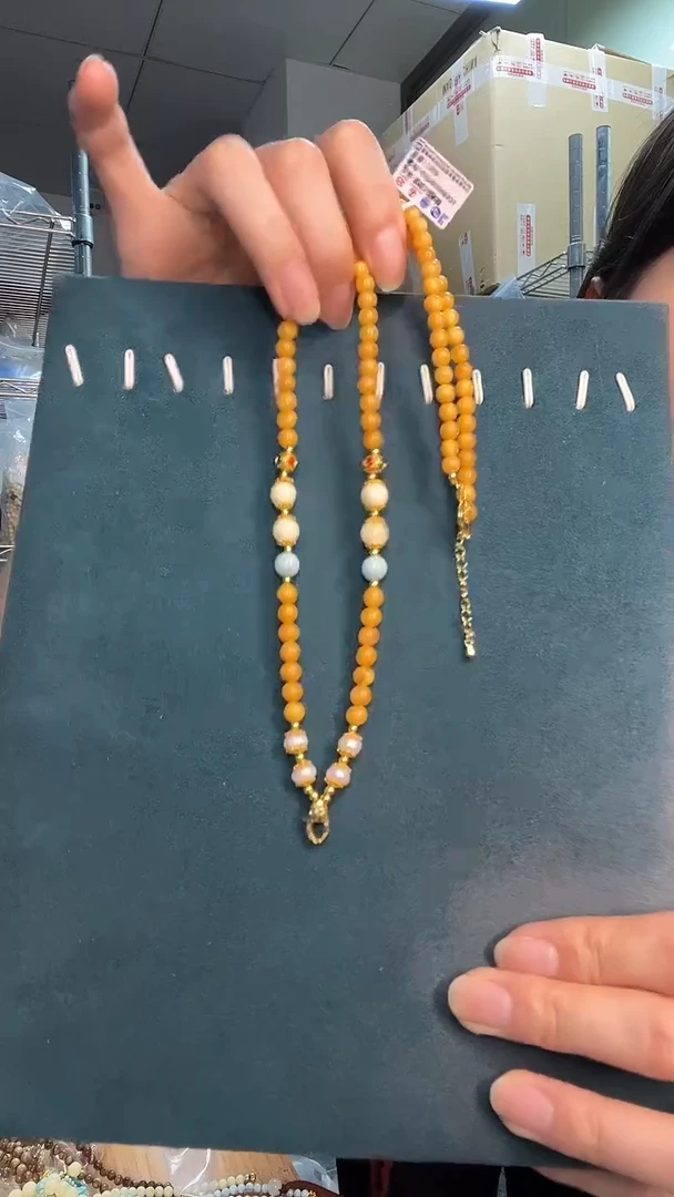 未镶嵌琥珀裸石A1113天然蜜蜡