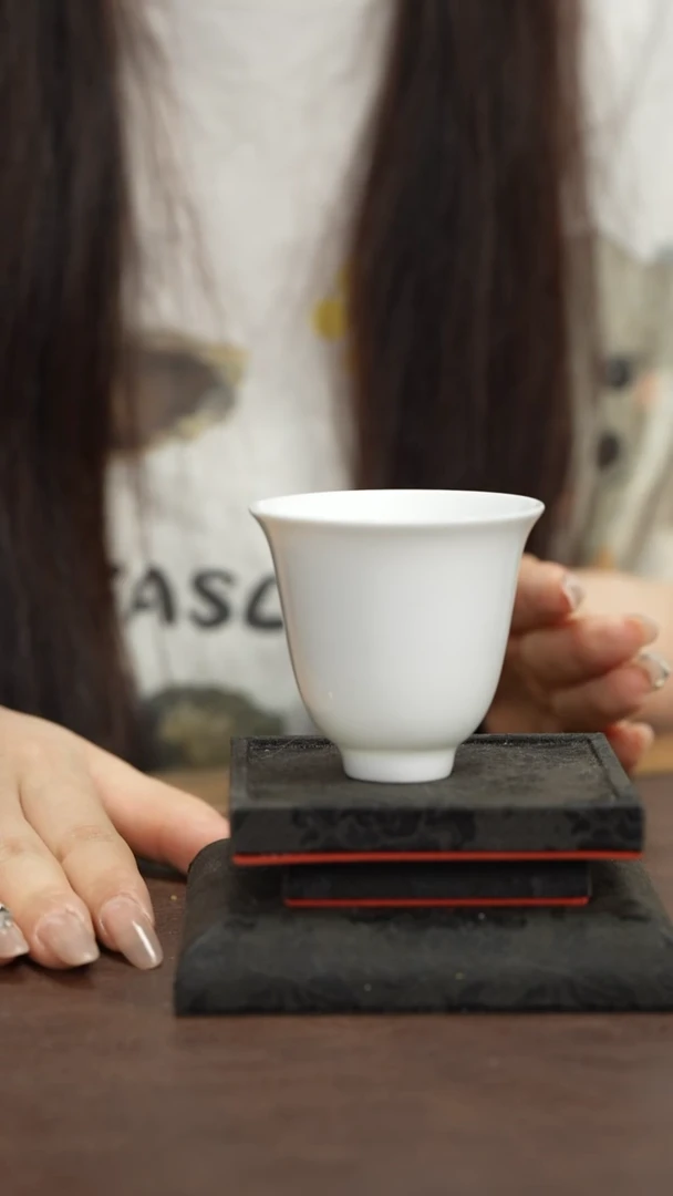 景德镇白胎闻香杯