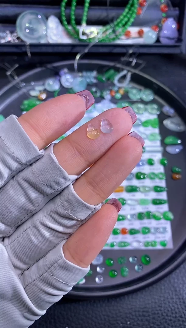 未镶嵌挂件翡翠葫芦