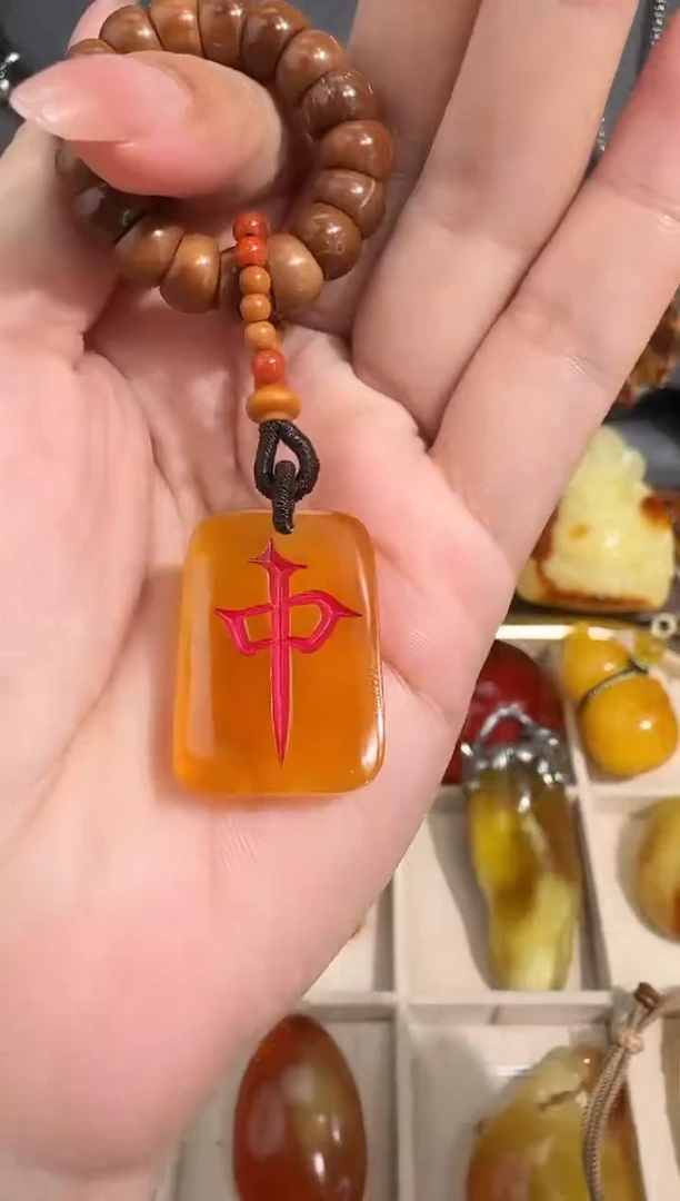 裸石琥珀未镶嵌 琥珀