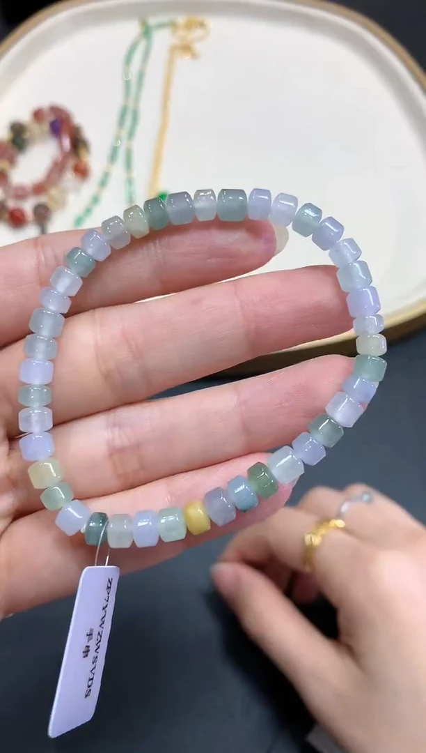 【闪购商品】翡翠手串未镶嵌Q49|800..